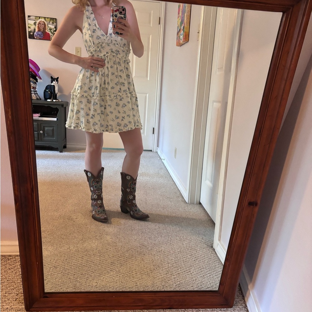 Trixxi White and Blue Floral Dress